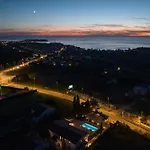 Laresidenza Istria アパート