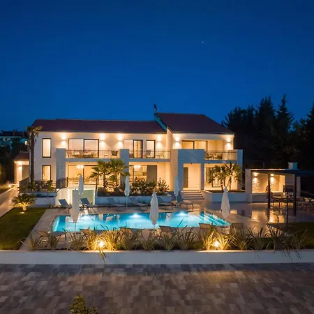 Laresidenza Istria Apartment *